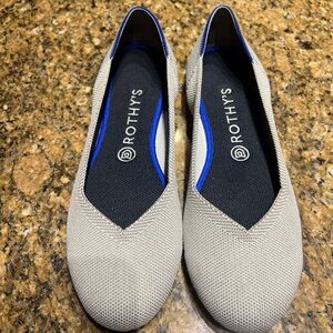 Rothy's Beige Knit Slip-On Flats with Blue Trim